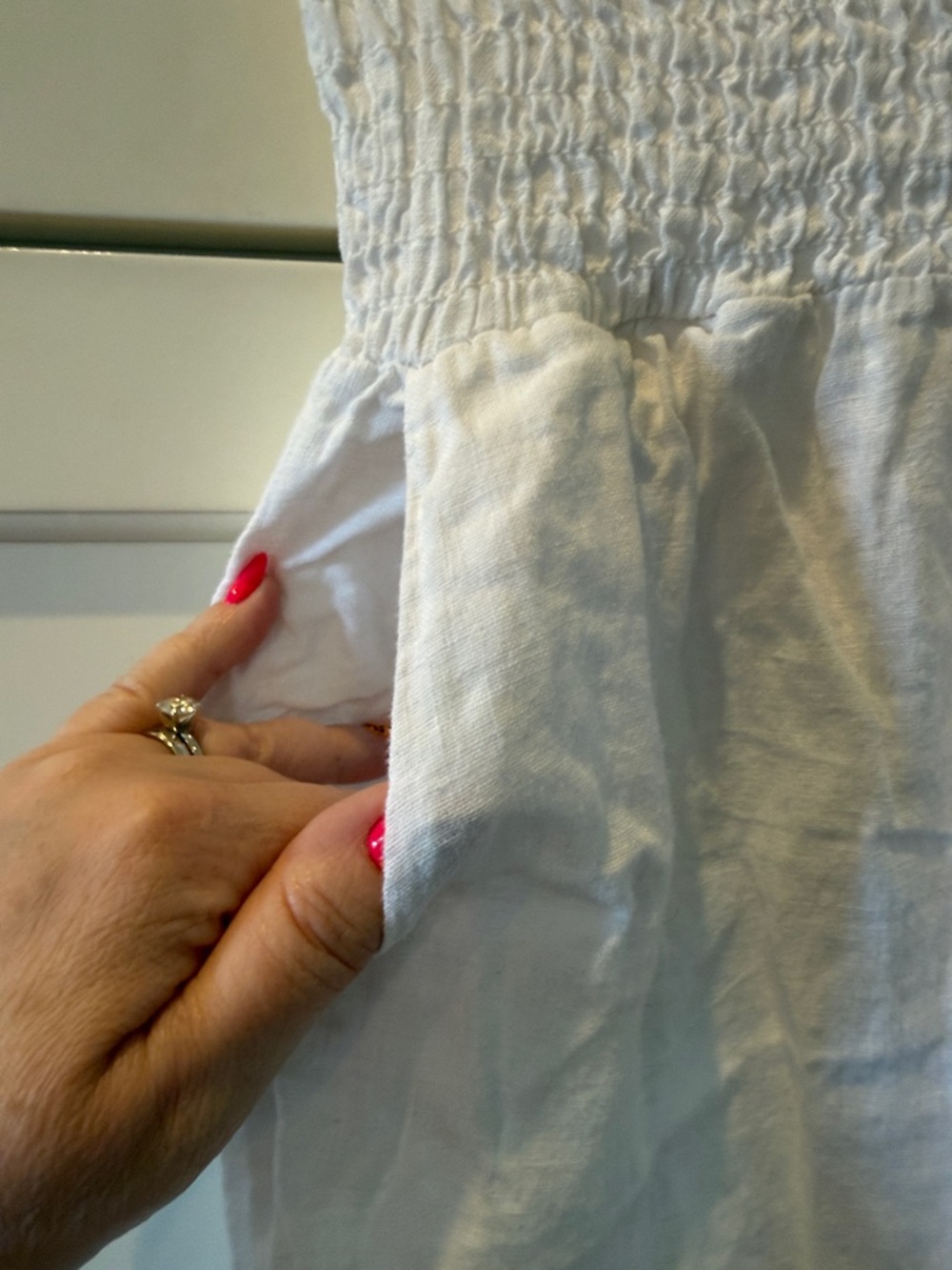 White Wide Leg Smocked-Waist Pants Made in Italy Linen - Picture 2 of 7